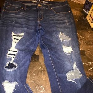 Jeans/with rips/mid rise jeggings/
